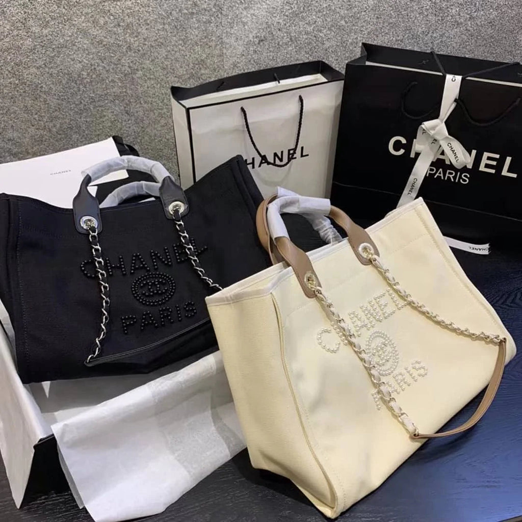 Chanel 2022新作★今日全国送料無料★ドーヴィル★パールがとても上品♪お早めに!!