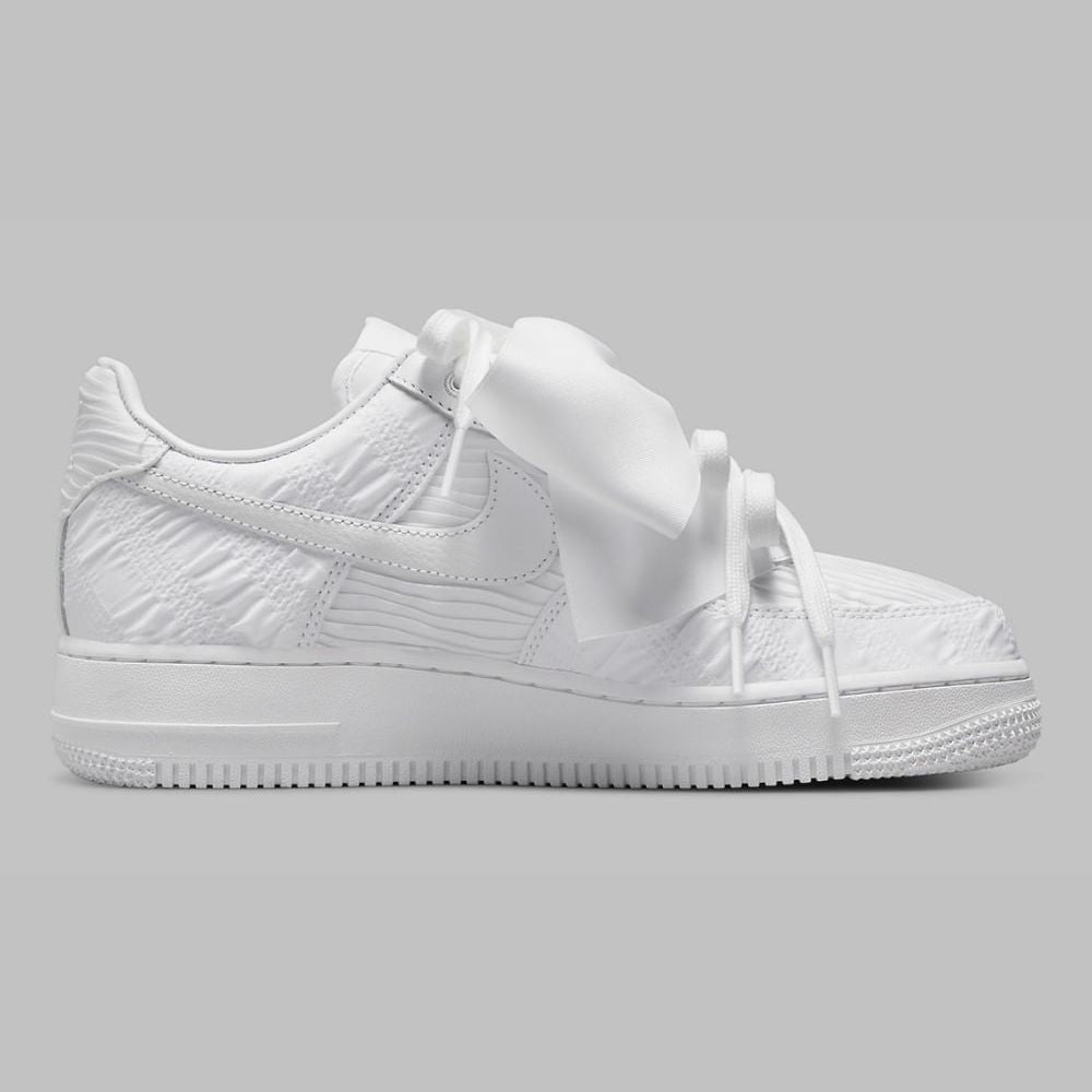 【2024春夏新作！】🔥史上最も夢のある「オーバーサイズリボン Air Force 1」❤️この靴を履くと、足が超長く見える！