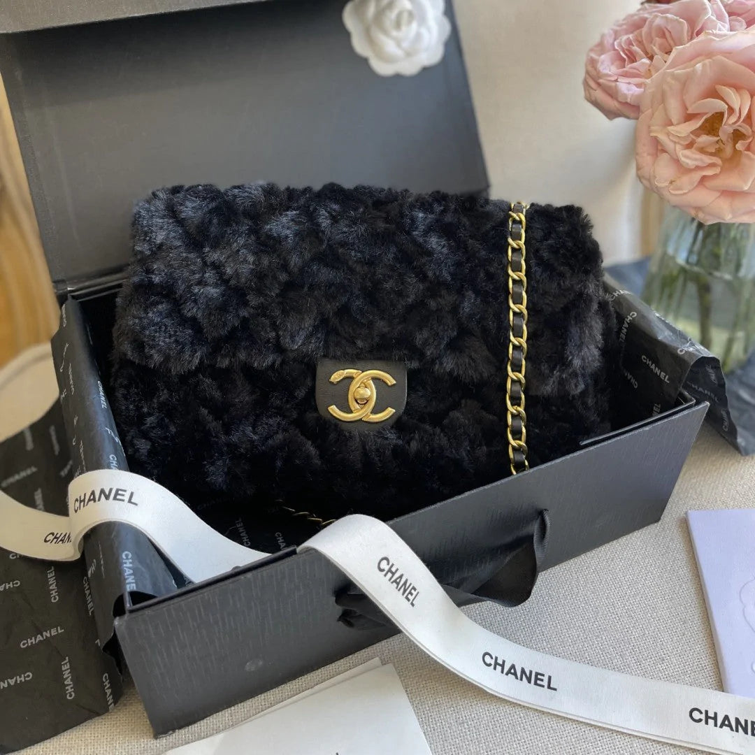【CHANEL】関税込み！セレブにも人気！★22秋冬フラップ バッグ