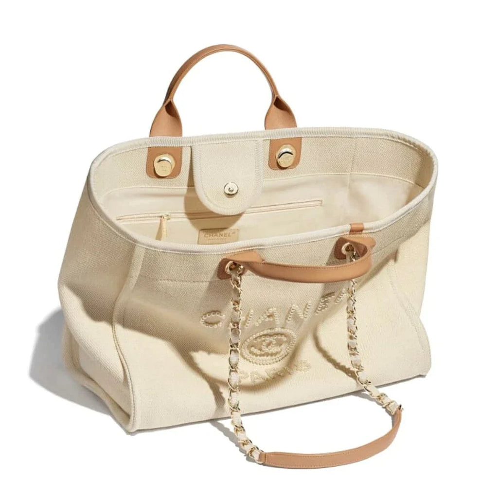 Chanel 2022新作★今日全国送料無料★ドーヴィル★パールがとても上品♪お早めに!!