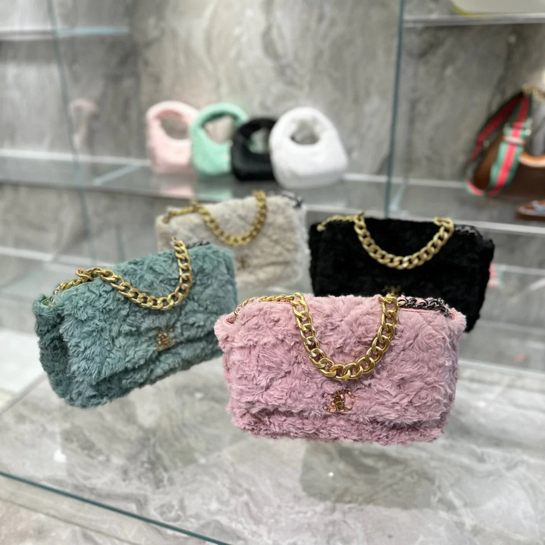 【CHANEL】関税込み！セレブにも人気！★22秋冬フラップ バッグ