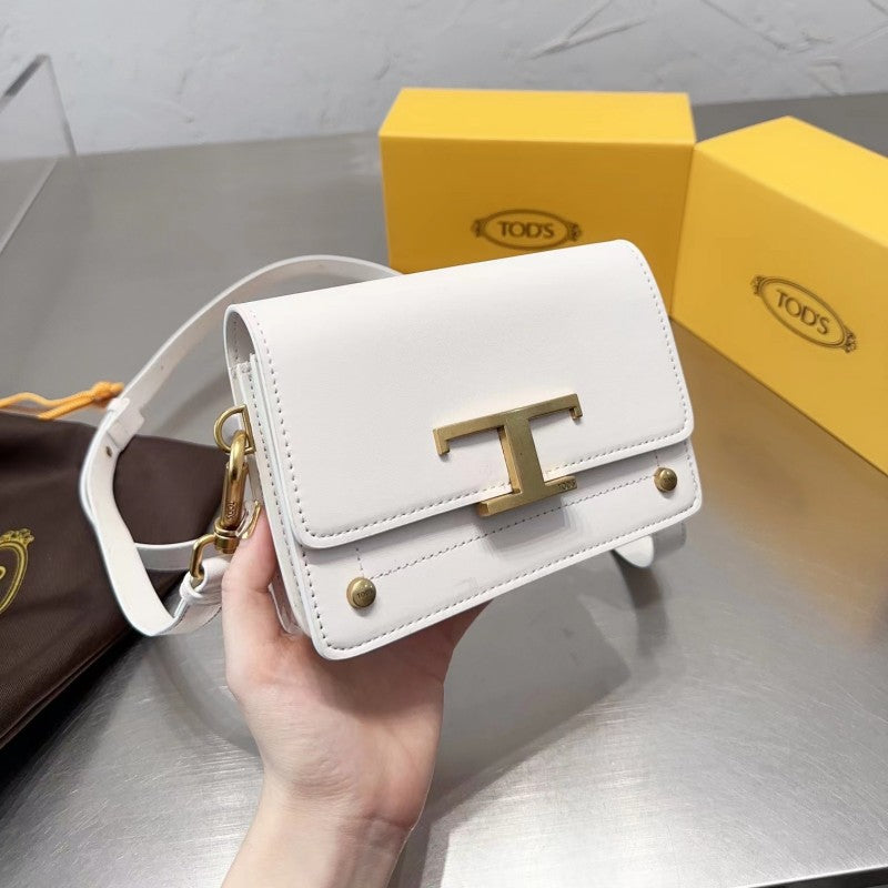 【公式サイトは正規品】「Oggi雑誌」掲載！【TOD'S】滝沢カレンさんが推す！タイムレス ミニレザーベルトバッグ