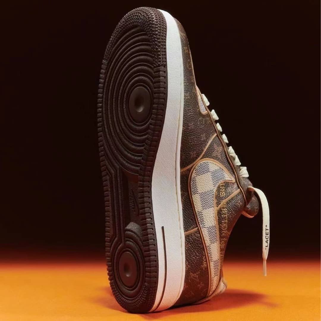 【LOUIS VUITTON X NIKE 限定出荷！】世界が欲しがる伝説の１足！Louis Vuitton × Air Force 1🔥お見逃しなく！