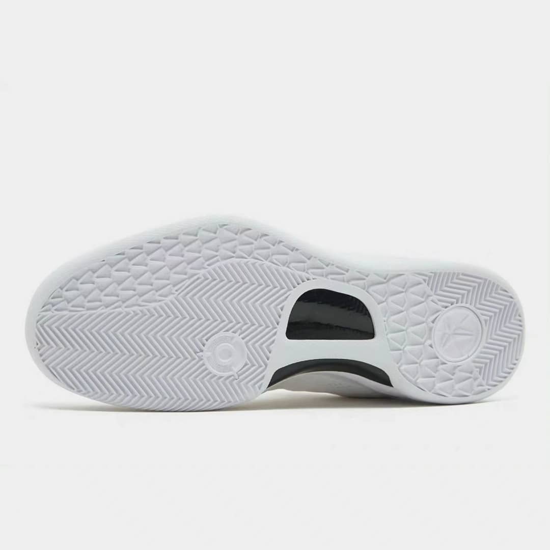 海外8月24日発売予定！❤️Kobe 8 Protro "Triple White"新色が登場！🔥限定発売、お見逃しなく！