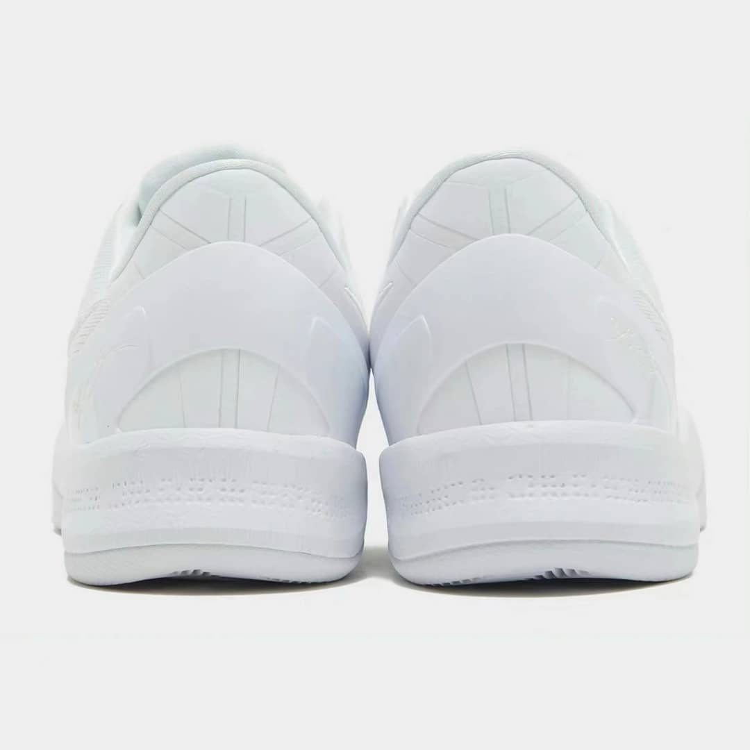 海外8月24日発売予定！❤️Kobe 8 Protro "Triple White"新色が登場！🔥限定発売、お見逃しなく！