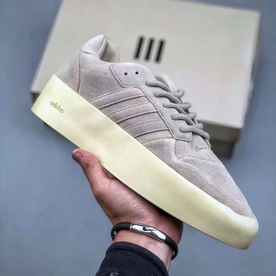 【FOG X Adidas】海外2024年1月発売！Fear of GodとAdidasの連名シューズ★超人気！■男女兼用