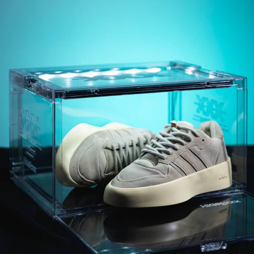 【FOG X Adidas】海外2024年1月発売！Fear of GodとAdidasの連名シューズ★超人気！■男女兼用
