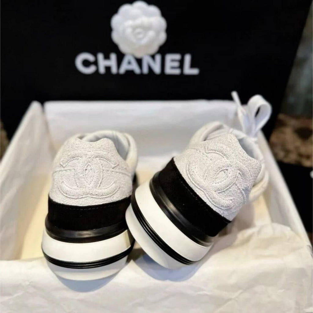 【CHANEL在庫限り】2024年最新作！おしゃれなのに快適すぎる!CHANEL 23B 厚底スニーカー