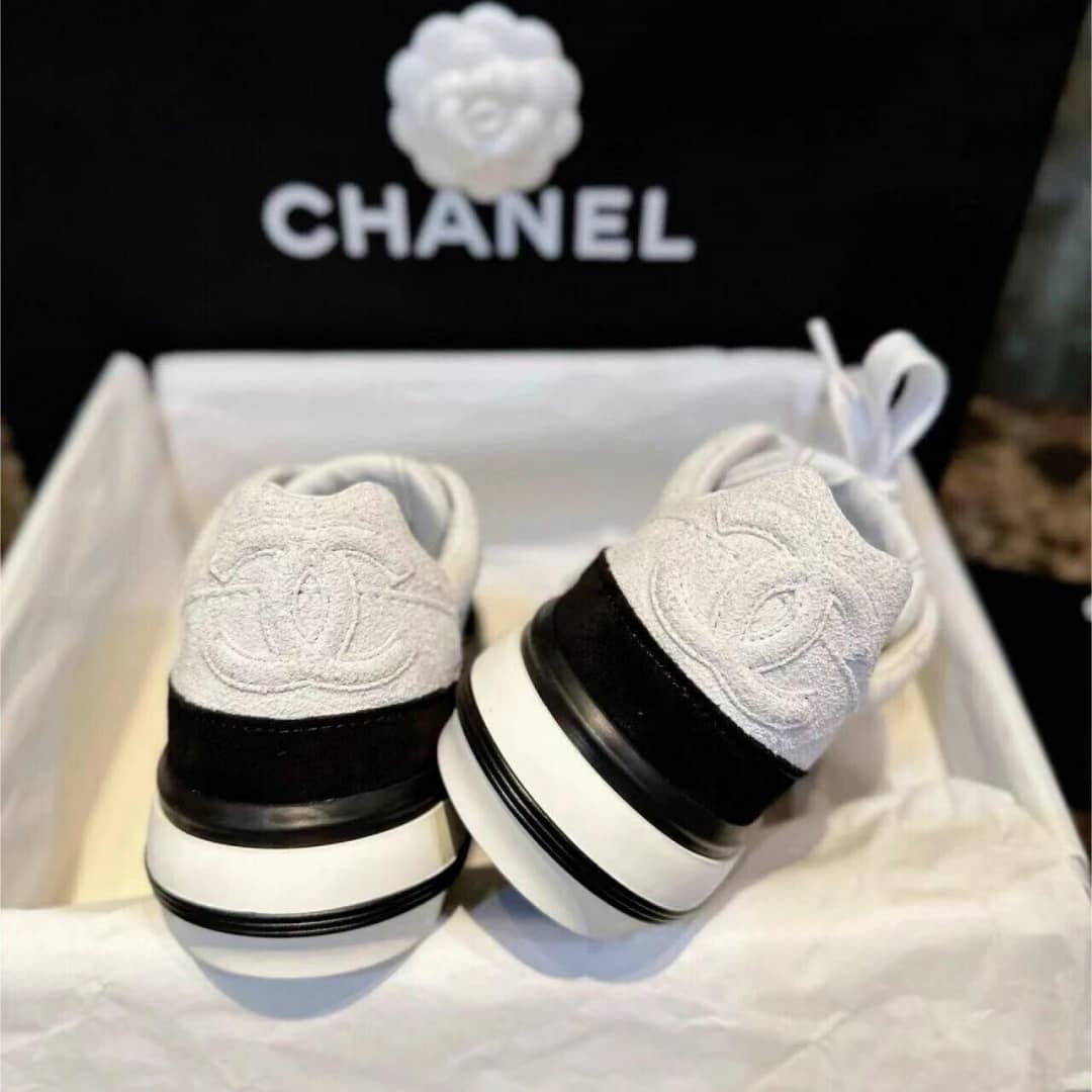 【CHANEL在庫限り】2024年最新作！おしゃれなのに快適すぎる!CHANEL 23B 厚底スニーカー