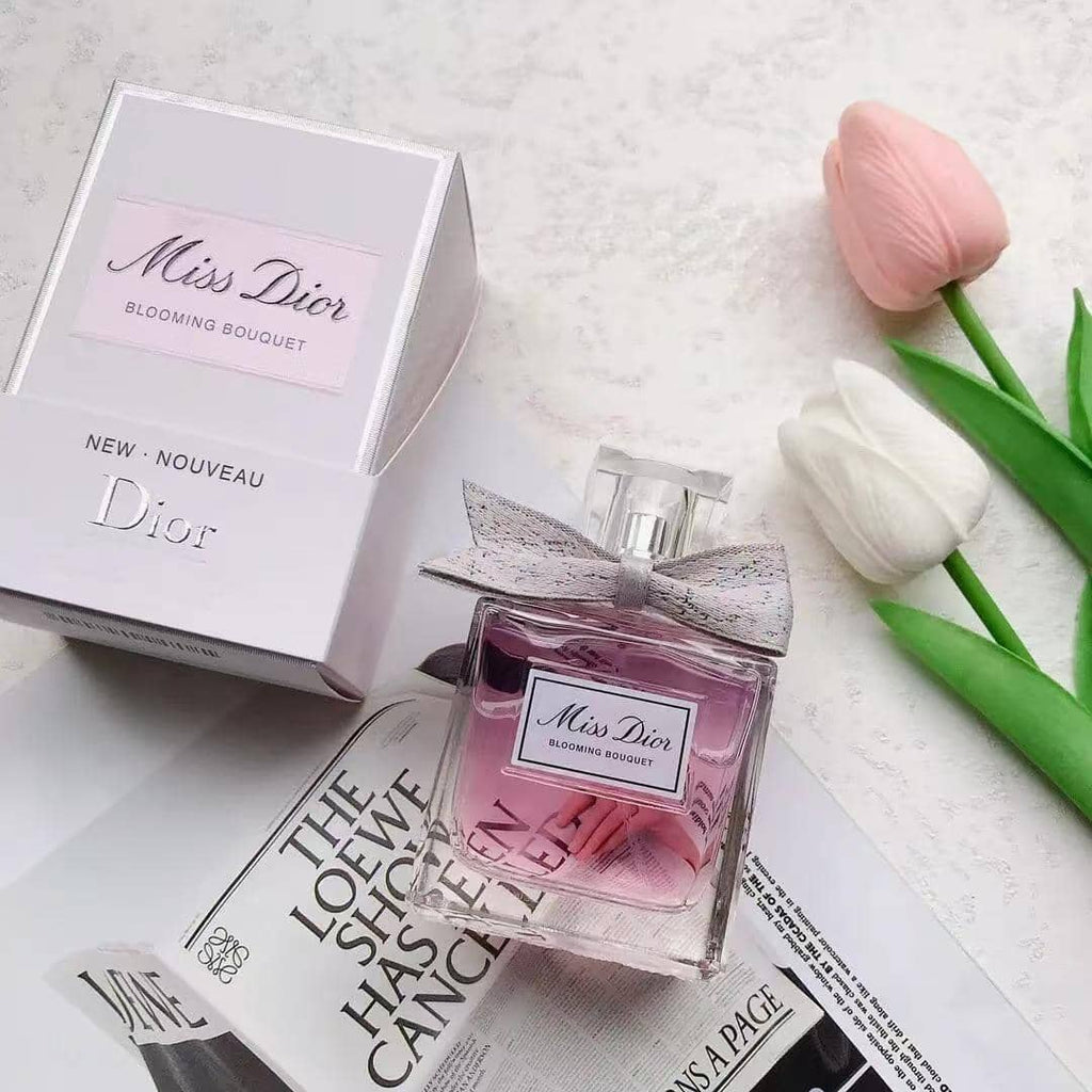 【DIOR】100mL限定!可憐な花々の透明感溢れるフレッシュなフローラル！MISS DIOR ブルーミング ブーケ 香水 ギフト