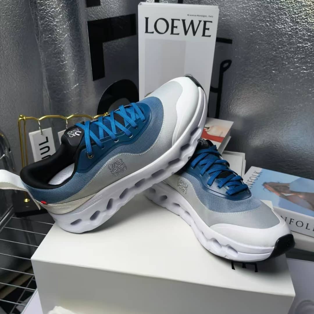 1/8発売｜最新コラボモデルが登場！LOEWE × On Cloudtilt 2.0🔥上品な印象も与えてくれる一足