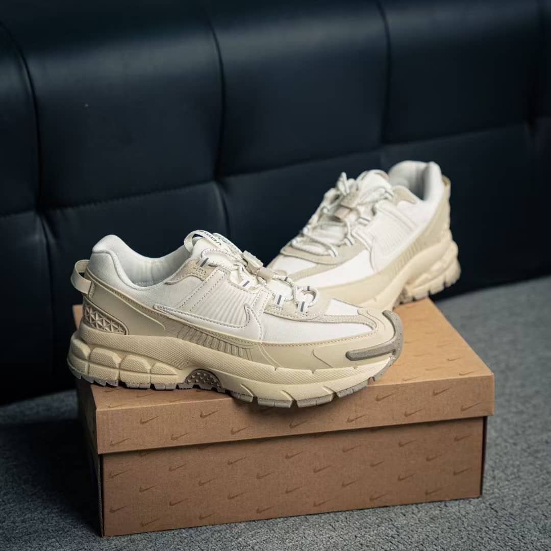 【NIKE】🔥2月28日発売予定！早い人が勝利!男女兼用◆Zoom Vomero 5 ★大人気