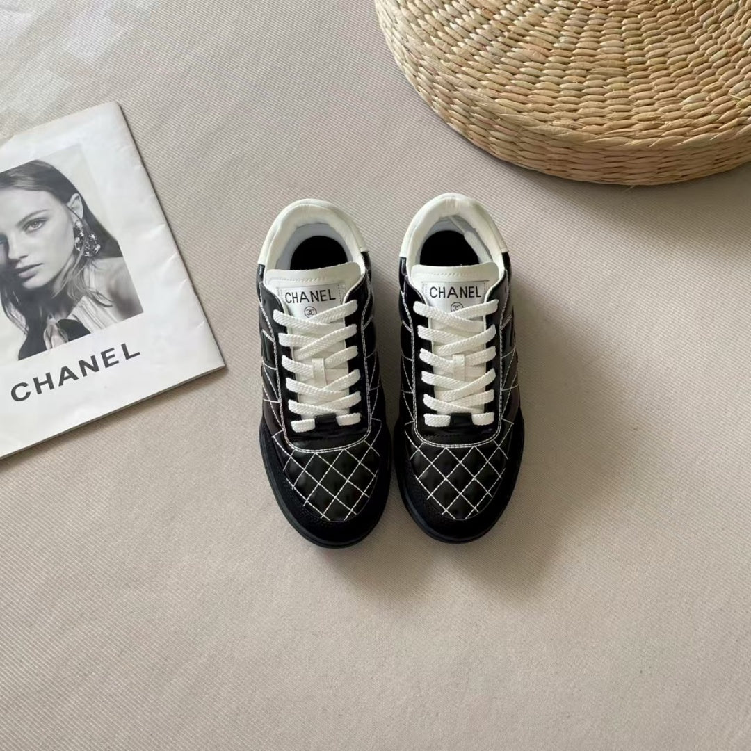 ★限定コラボ激レア! Chanel 24s 靴 🔥海外セレブも着用多数！★限定品、お見逃しなく！