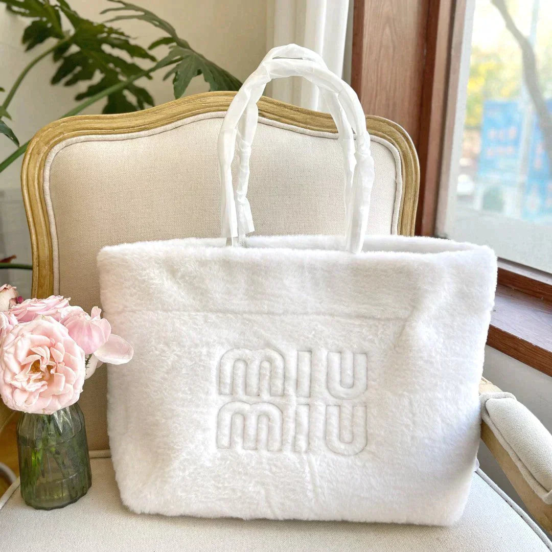 【2022秋冬新作】MIUMIU Groove ふわふわトートバッグ