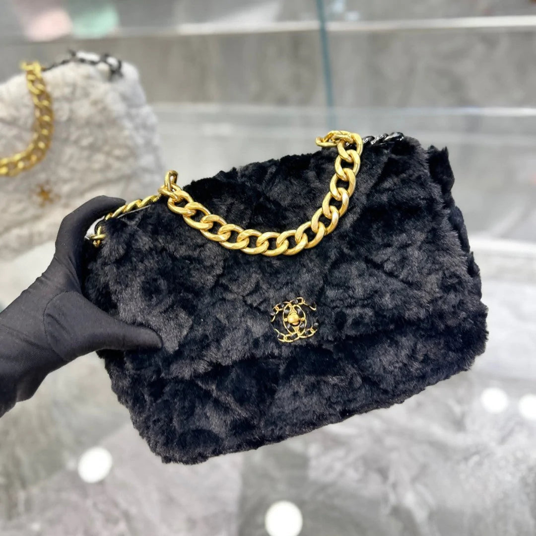 【CHANEL】関税込み！セレブにも人気！★22秋冬フラップ バッグ