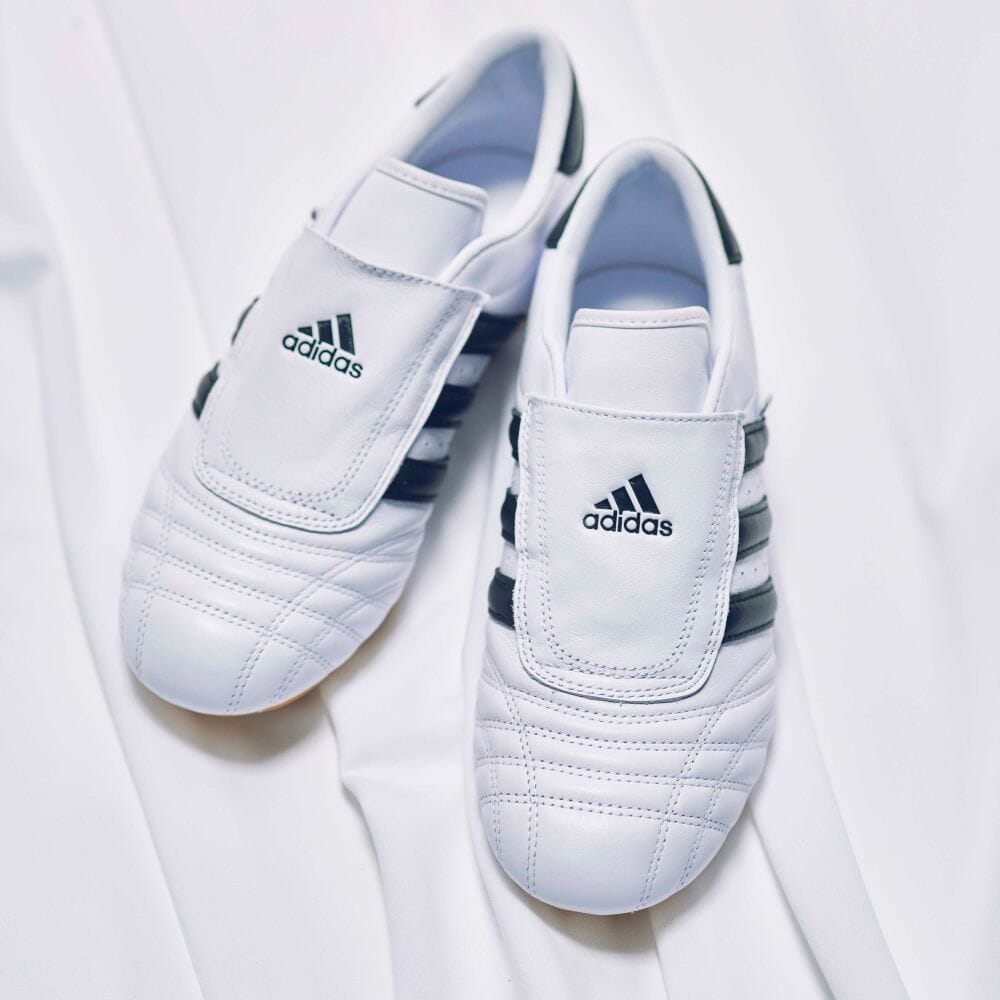 【Adidas】🔥2024年9月17日発売！Jennie同項【男女兼用】 今すぐ手に入れたい「Originals WMNS Taekwondo 」★在庫僅少、お見逃しなく！