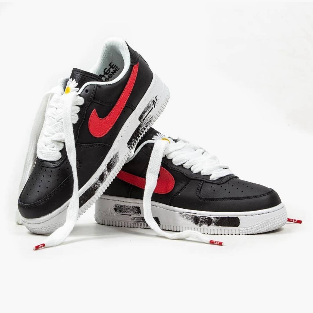 【国内 2024年発売】大人気のコラボ！🔥G-Dragon同項！50足限定！PEACEMINUSONE × NIKE AIR FORCE 1 LOW “Para-noise“3.0