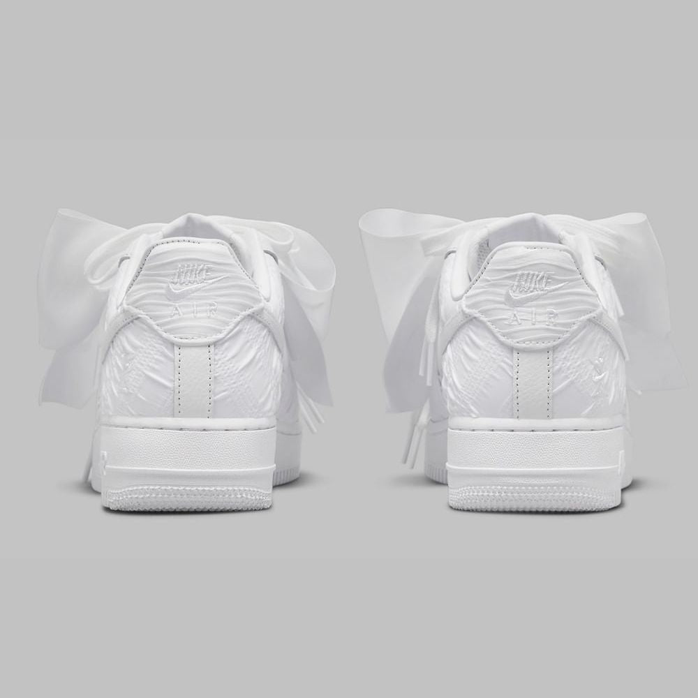 【2024春夏新作！】🔥史上最も夢のある「オーバーサイズリボン Air Force 1」❤️この靴を履くと、足が超長く見える！