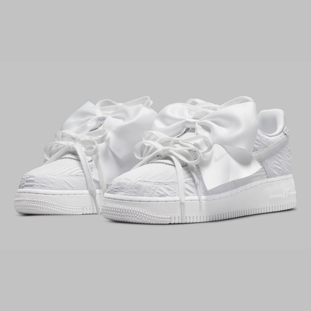【2024春夏新作！】🔥史上最も夢のある「オーバーサイズリボン Air Force 1」❤️この靴を履くと、足が超長く見える！