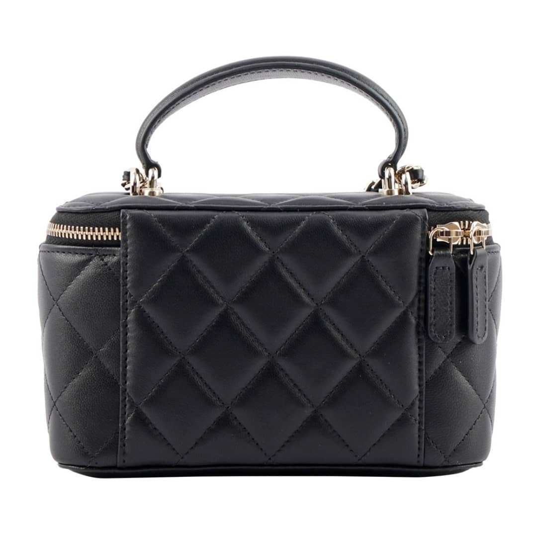 12月発売予定！絶対欲しい！【CHANEL |公式サイトは正規品】🔥CLASSY雑誌掲載💓松島花さん愛用★新作バニティーバッグ