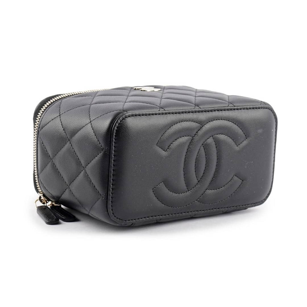 12月発売予定！絶対欲しい！【CHANEL |公式サイトは正規品】🔥CLASSY雑誌掲載💓松島花さん愛用★新作バニティーバッグ