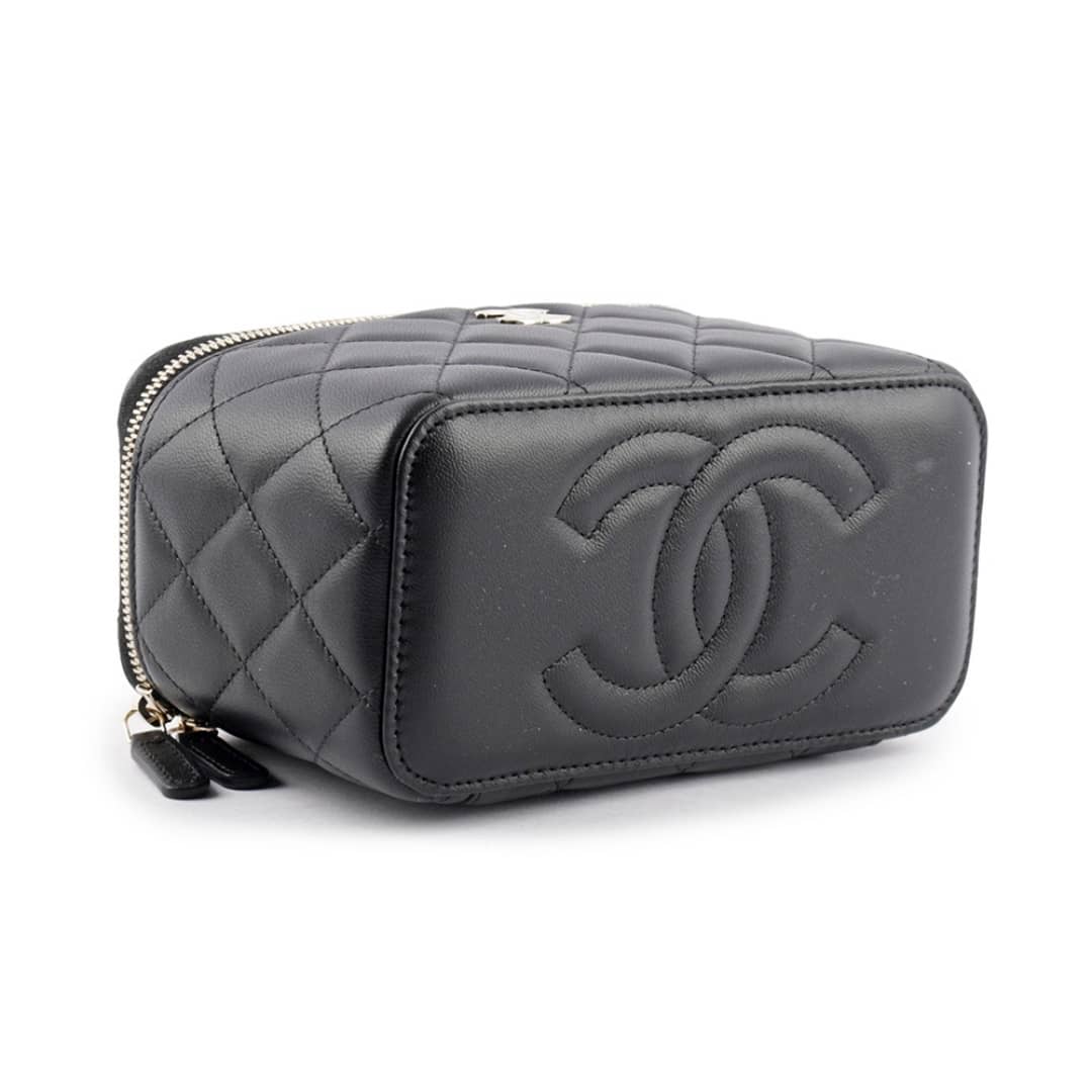 12月発売予定！絶対欲しい！【CHANEL |公式サイトは正規品】🔥CLASSY雑誌掲載💓松島花さん愛用★新作バニティーバッグ