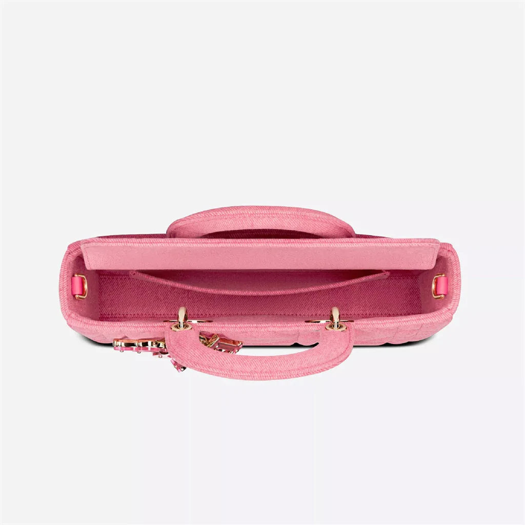 【DIOR】 LADY D-JOY 雑誌掲載！泉里香さん愛用の夏感あふれる新作バッグが登場！