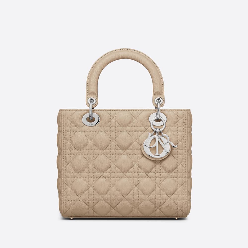【DIOR】日本人気上昇中↑↑↑🔥「VERY11月号」掲載💓滝沢眞規子さん愛用★LADY DIOR バッグ