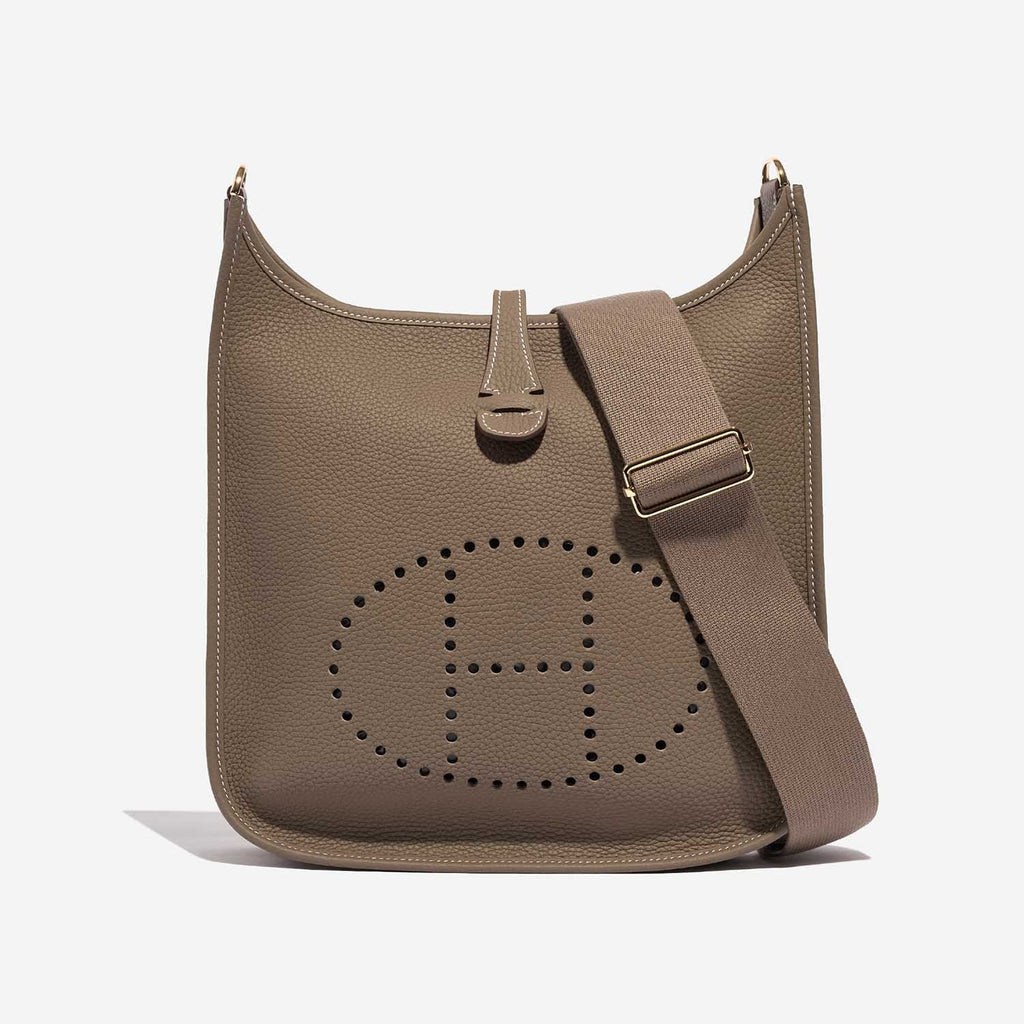 【Hermes】😍通勤最適！🔥「STORY」雑誌掲載👜高垣麗子さん愛用の“Évelyne”バッグ🔥数量限定で販売中！限定30個、お早めに！💕