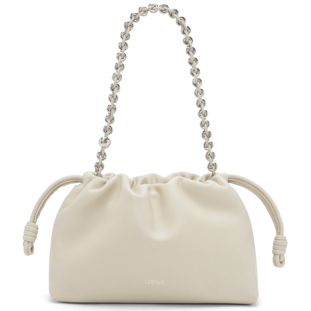 【LOEWE】雑誌掲載🔥2024新作で欲しい！！★Flamenco バッグ♡お出かけにも活躍！