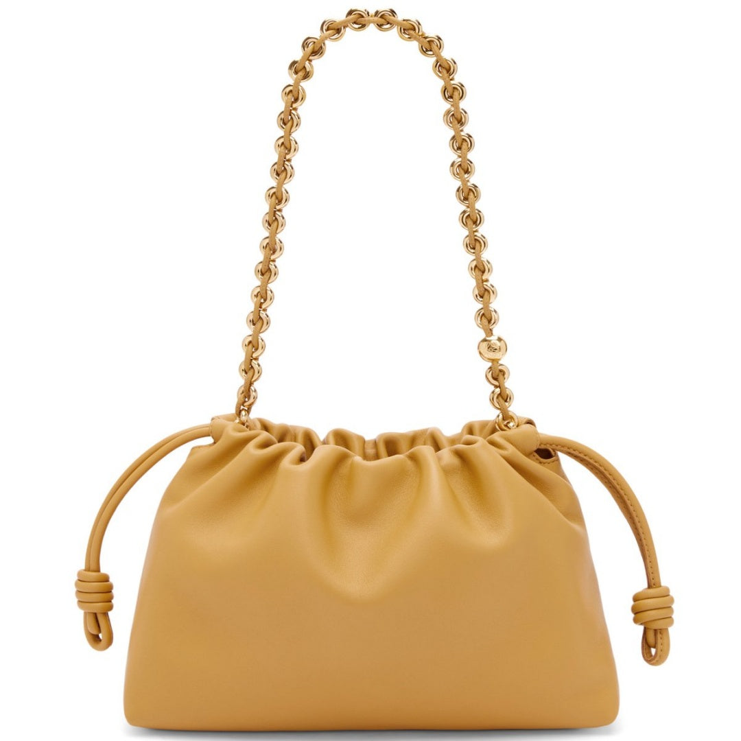 【LOEWE】雑誌掲載🔥2024新作で欲しい！！★Flamenco バッグ♡お出かけにも活躍！