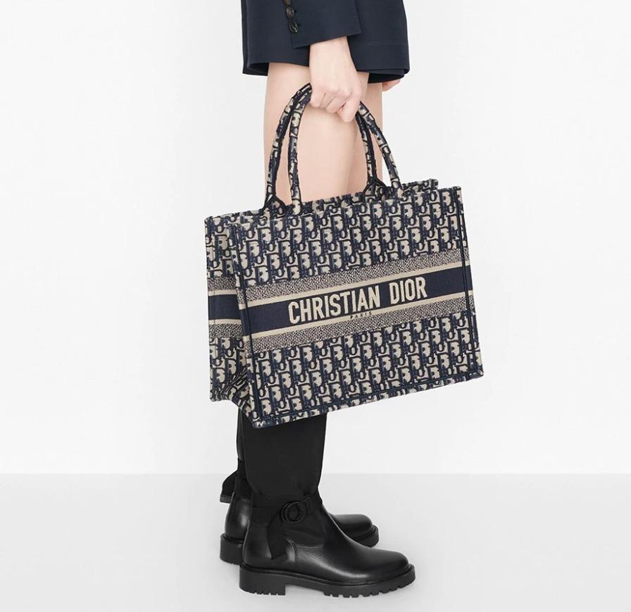 ★正真正銘の本物★2022新作【Dior】雑誌掲載★ディオール ブックトート スモール バッグ 3色★中村アンさん、滝沢眞規子さん、山田優さんなどが愛用している★