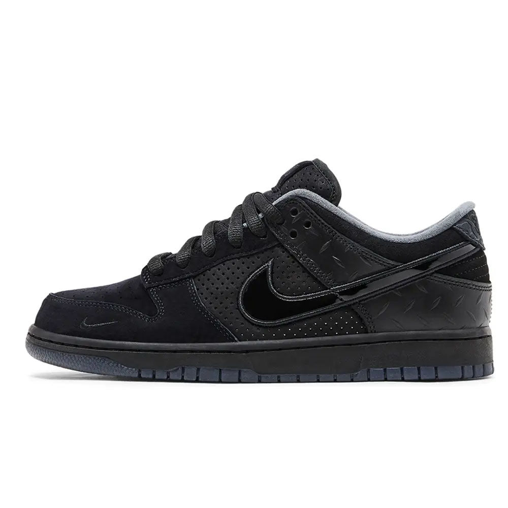 【Nike】海外12/28発売｜Division Street × Nike Dunk Low Lux "Oregon Black"🔥大人気！