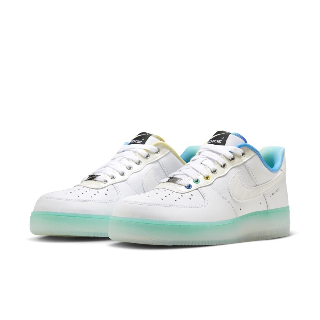 ★超厳選！勢い止まらぬ最新 AIR FORCE 1 '07 PRM スニーカー