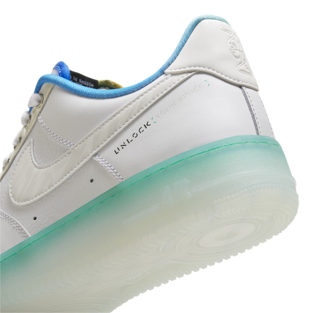 ★超厳選！勢い止まらぬ最新 AIR FORCE 1 '07 PRM スニーカー